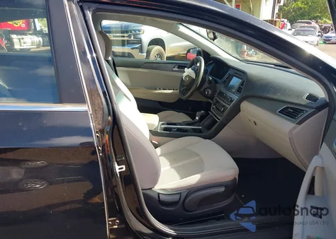 2017 Hyundai Sonata Se из США, поврежденный, VIN 5NPE24AF3HH587352